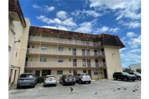 680 Miller Dr W401, Miami Springs