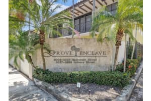 3054 Mcdonald St 8, Miami