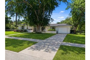 8620 Sw 159th St, Palmetto Bay