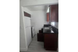 4090 Nw 31st Ter 3, Lauderdale Lakes