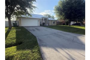 3262 Sw Cohutta St, Port Saint Lucie