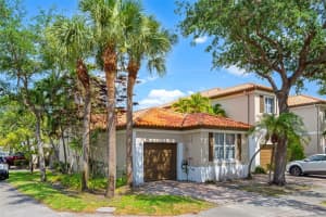 14435 Nw 83rd Pl, Miami Lakes