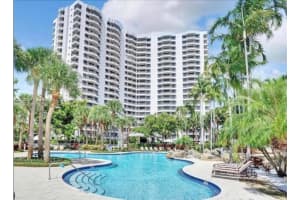 3300 Ne 191st St 516, Aventura