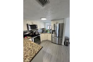 5580 W 26th Ct 204, Hialeah