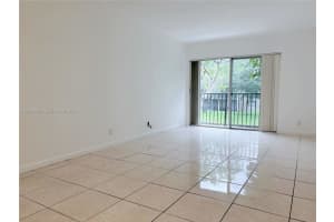 8550 N Sherman Cir 205, Miramar