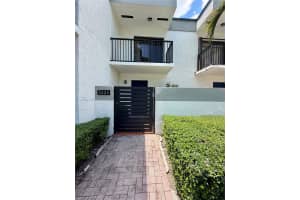 3225 Bird Ave Iv3, Miami 3225 Bird Ave Iv3, Miami