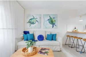 7326 Collins Ave 201, Miami Beach
