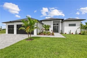 2422 Nelson Rd N, Cape Coral