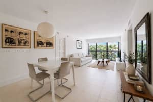 255 Galen Dr 3e, Key Biscayne