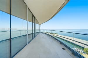 175 Se 25th Rd 1403, Miami