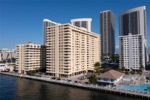 1833 S Ocean Dr 808, Hallandale Beach