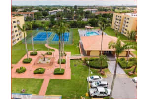 7000 Nw 186th St 4-126a, Hialeah