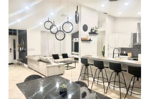 2182 Se Broward Ter, Port Saint Lucie