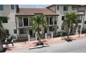 4272 Nw 82nd Ave 4272, Doral