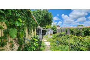9401 Nw 19th St, Pembroke Pines