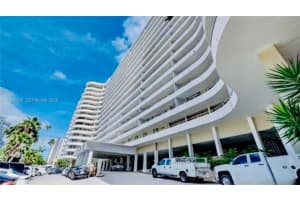 5555 Collins Ave 7p, Miami Beach 5555 Collins Ave 7p, Miami Beach