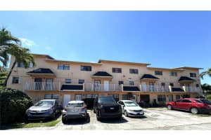 2260 W 53rd Pl 7, Hialeah 2260 W 53rd Pl 7, Hialeah