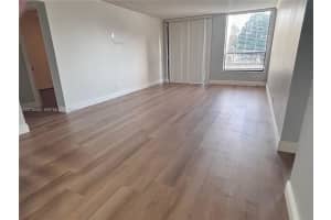 8050 W Mcnab Rd 212, Tamarac