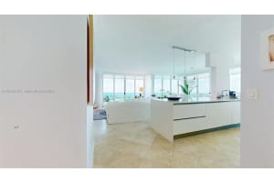 5025 Collins Ave 2206, Miami Beach