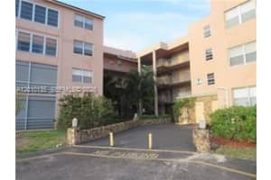2861 Somerset Dr 107, Lauderdale Lakes