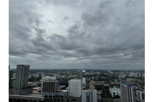 851 Ne 1st Ave 3806, Miami