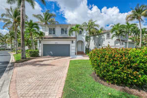 20990 Ne 30th Pl, Aventura