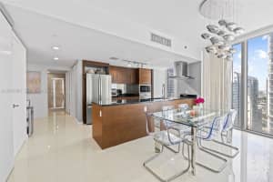 495 Brickell Ave 3710, Miami