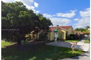 12304 Nw 8th Ter, Miami