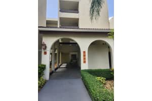 8933 Sw 123rd Ct 108, Miami