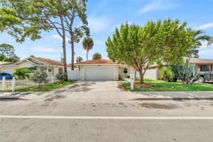2762 Nw 9th Ct, Fort Lauderdale