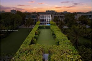 7815 Atlantic Way, Miami Beach
