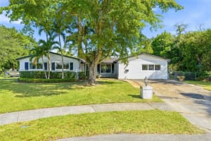 9331 Sw 104th Ct, Miami
