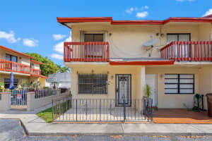 2331 W 66th Pl 201, Hialeah