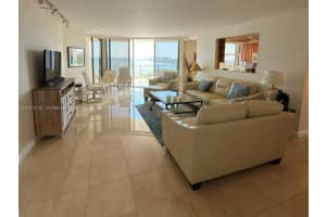 4000 Towerside Ter 1912, Miami