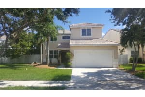 897 Briar Ridge Rd 897, Weston