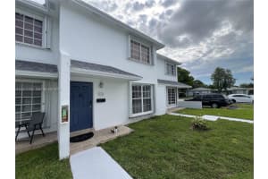 19372 Sw 103rd Ct B, Cutler Bay