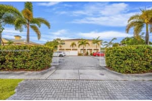 615 Nw 10th Ter 1, Fort Lauderdale