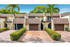 10375 Rue Vendome 4c, Pembroke Pines