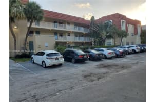1300 Moffett St 107, Hallandale Beach