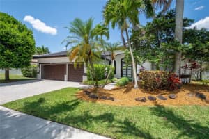 812 Regal Cove Rd, Weston