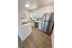530 Mentone Rd, Lake Worth
