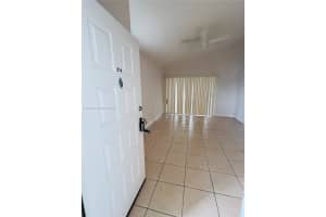 2880 N Oakland Forest Dr 214, Oakland Park 2880 N Oakland Forest Dr 214, Oakland Park
