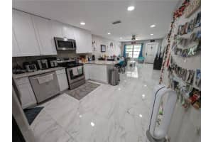 7761 Nw 42nd Pl 1-2, Coral Springs