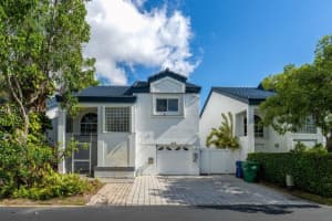 243 Ne 212th Ter, Miami