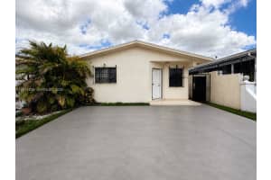 4401 W 10th Ct, Hialeah