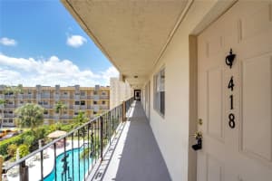 2145 Pierce Street 418, Hollywood