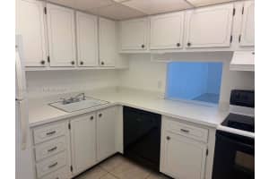 500 Executive Center Dr 5c, West Palm Beach 500 Executive Center Dr 5c, West Palm Beach