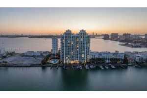 7928 East Dr 1602, North Bay Village