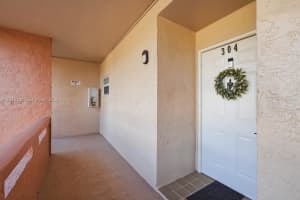 8826 W Mcnab Rd 304, Tamarac