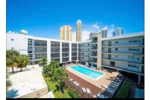 201 178th Dr 332, Sunny Isles Beach 201 178th Dr 332, Sunny Isles Beach
